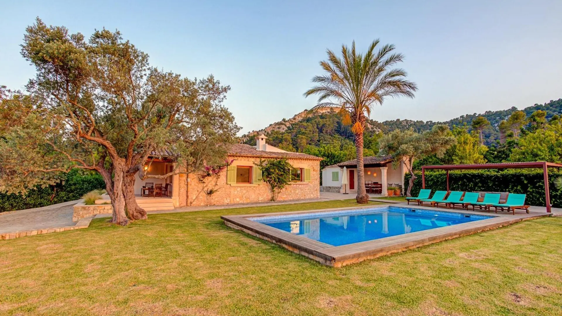 Villa Can Gallardo By Sealand Villas Pollenca