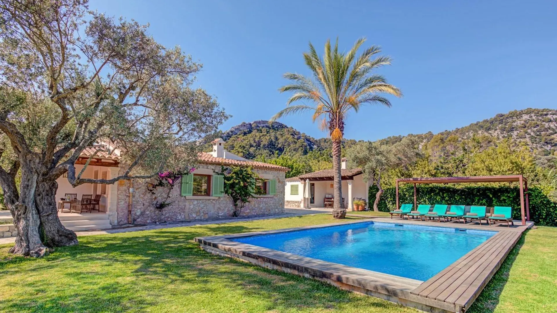 Villa Can Gallardo By Sealand Villas Pollenca
