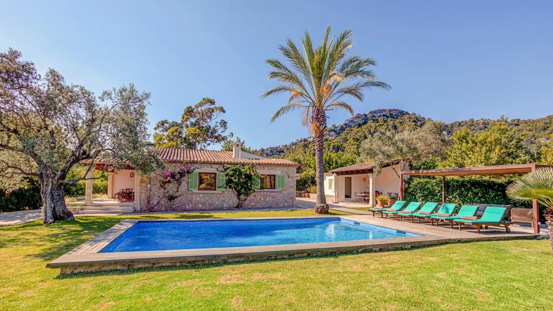 Villa Can Gallardo By Sealand Villas Pollenca